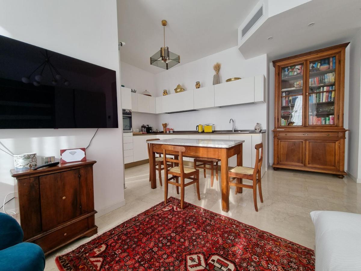 Ampio Ed Incantevole Monolocale A Citylife Milan Luaran gambar